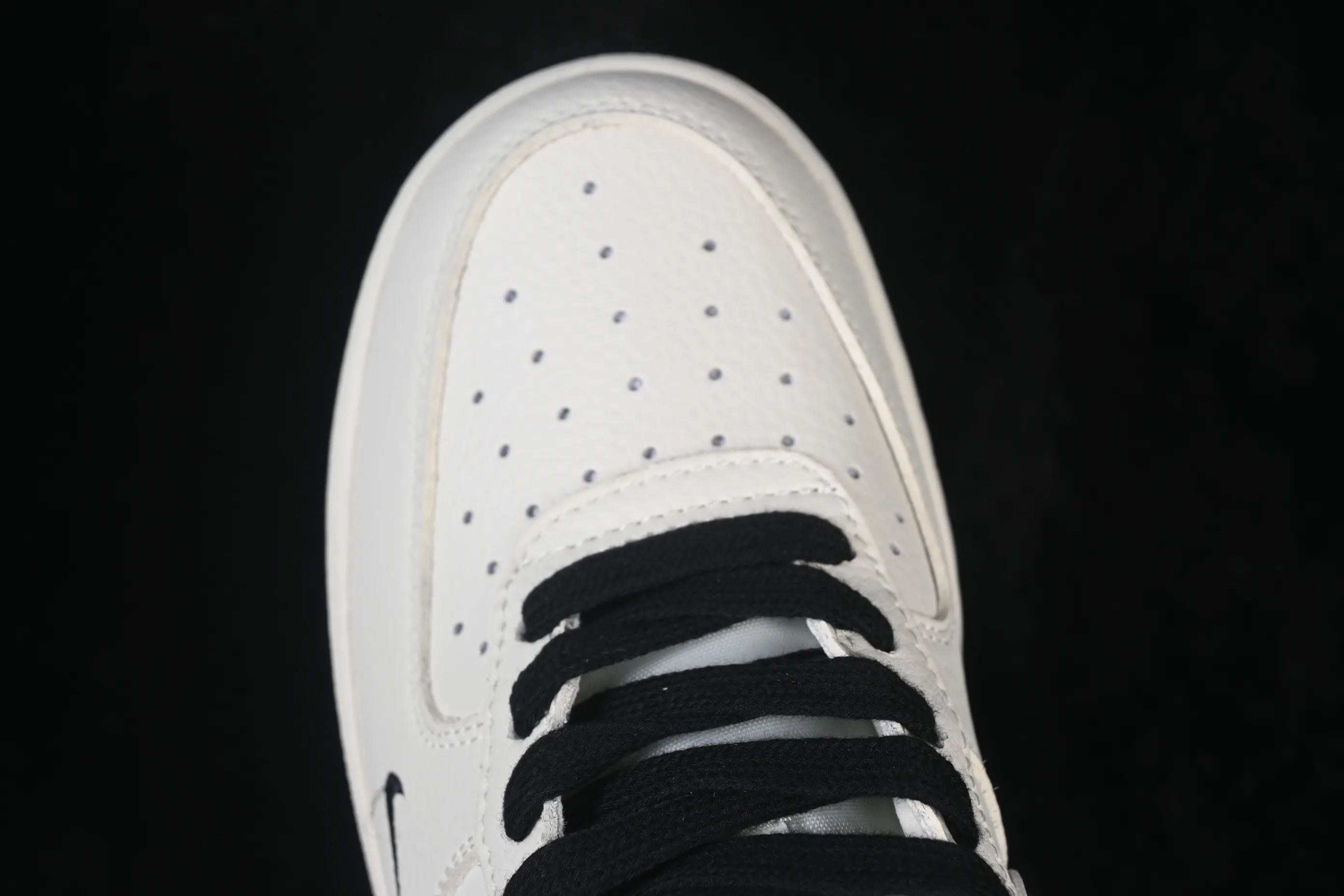 All categories Nk Air Force 1 Air Force series Nk Air Force 1 Low Air Force low-top Nike Air Force 1'07 Low Retro beige black red Air Force 1 low-top casual sneakers DD1982-324